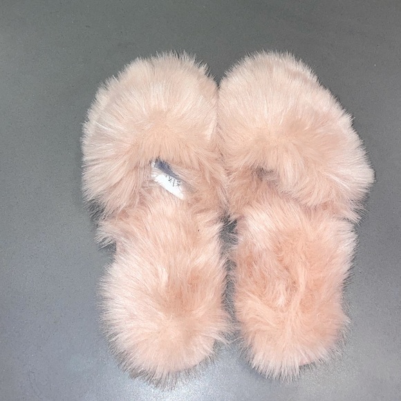 RH Teen “Kashmir Faux Fur slides” - Picture 3 of 6